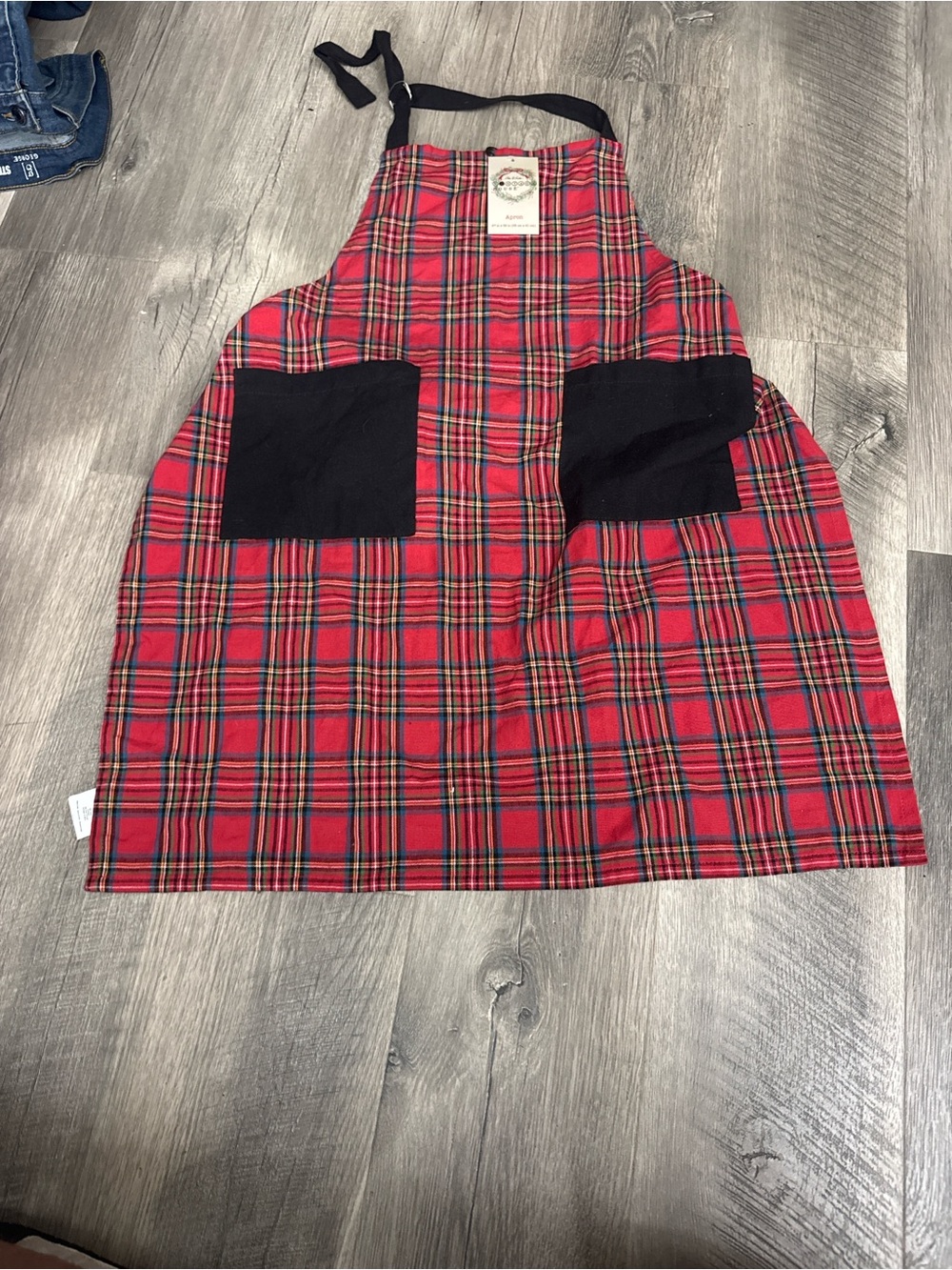 Red Plaid Apron with Black Pockets - Unbranded